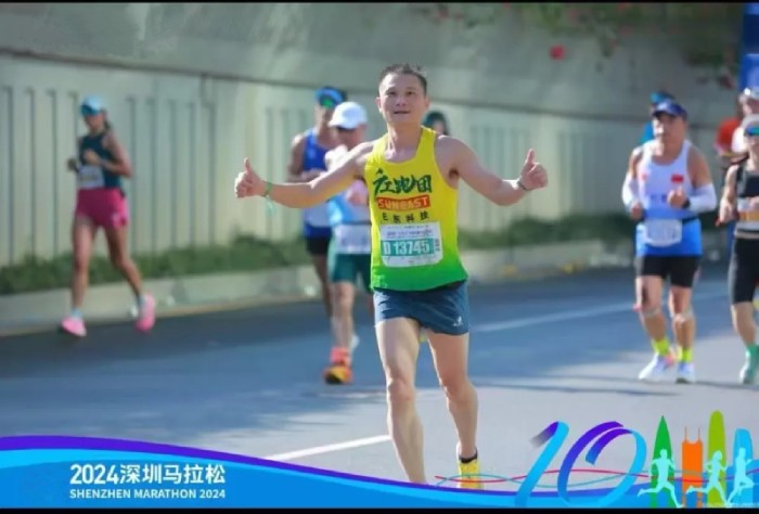 日東科技助力廣工大跑團競跑深圳馬拉松，共享綠色健康生活！